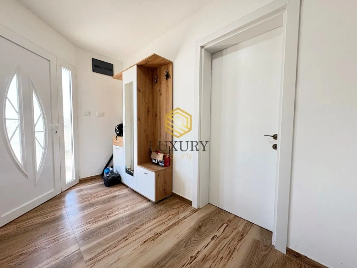 Rent, house, 170m², Zagorič, Podgorica