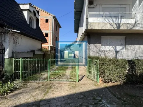 Sale, three bedroom apartment, 77m², Centar, Ćuprija - image 3