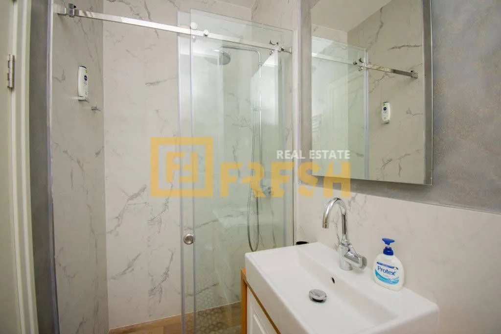 Izdavanje, trosoban stan, 95m², City Kvart, Podgorica