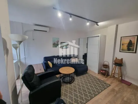 Sale, two bedroom apartment, 66m², Novi Beograd Blok 37, Novi Beograd Sve Podlokacije - image 2