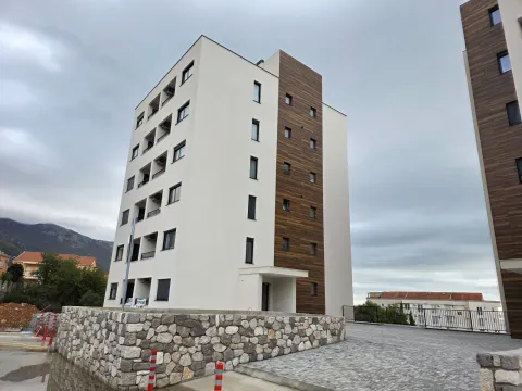 Prodaja, jednosoban stan, 43m², Bečići, Budva - image 8