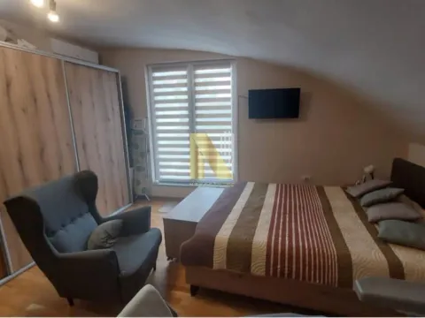 Prodaja, četvorosoban stan, 90m², Petrovaradin, Novi Sad - image 7