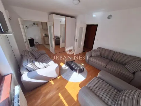 Rent, one bedroom apartment, 42m², Vračar Sve Podlokacije, Beograd - image 5