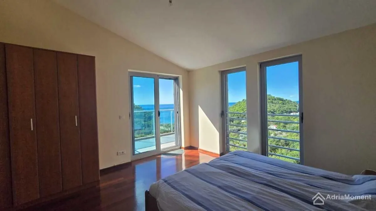 Sale, two bedroom apartment, 93m², Petrovac, Budva