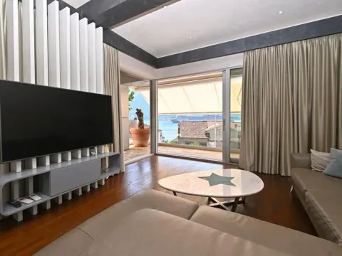 Rent, three bedroom apartment, 130m², Dobrota, Kotor - image 8