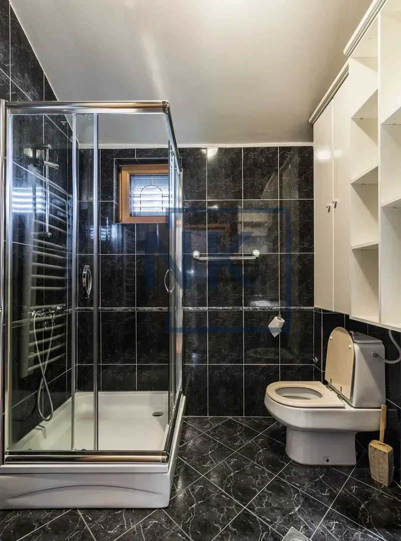 Rent, house, 370m², Zabjelo, Podgorica