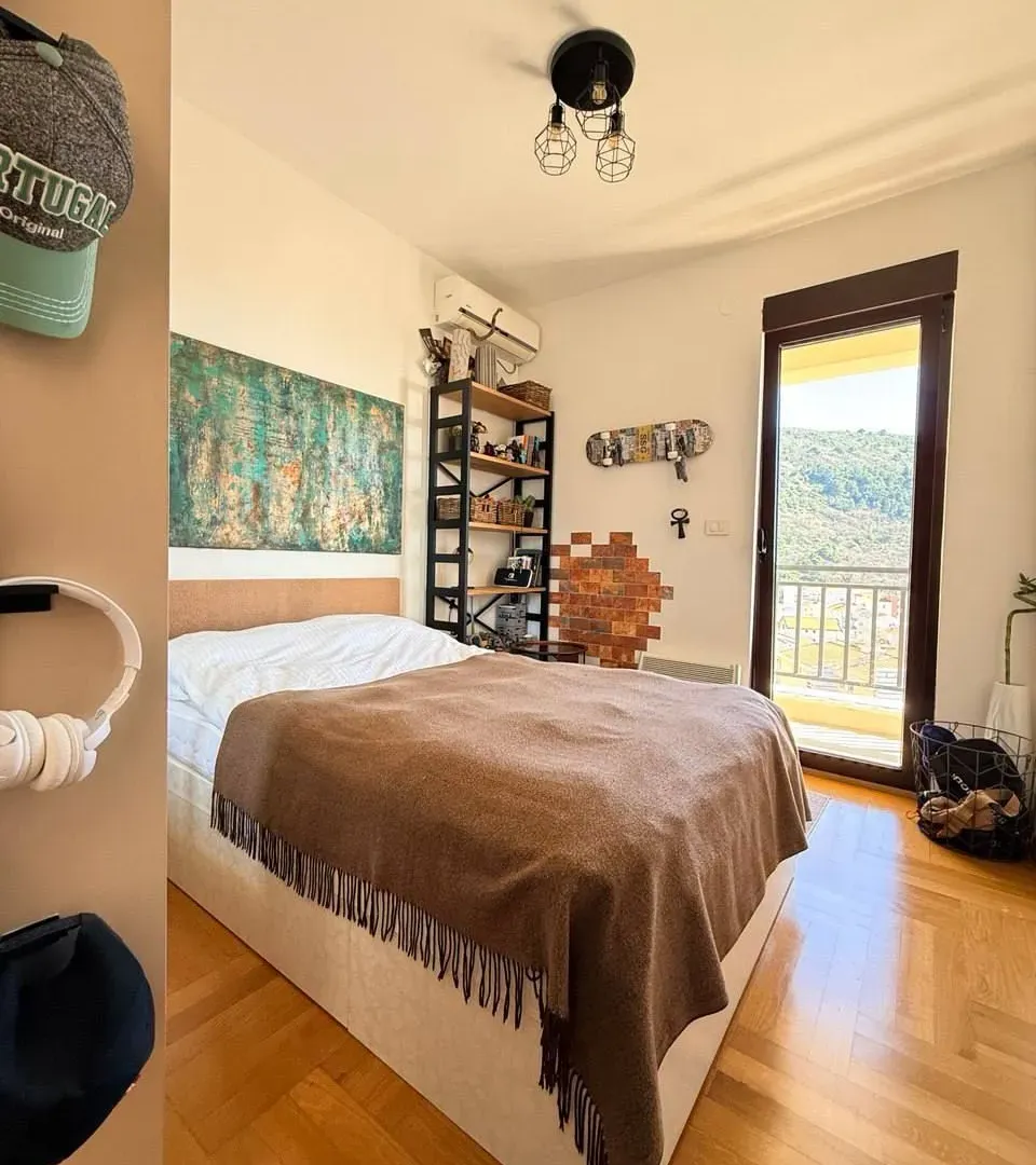 Prodaja, četvorosoban stan, 171m², Podmaine, Budva