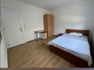 Izdavanje, kuća, 200m², Tološi, Podgorica - image 9