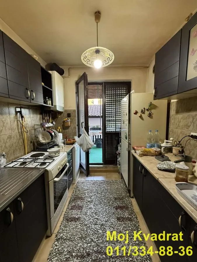 Prodaja, trosoban stan, 56m², Petlovo Brdo, Beograd