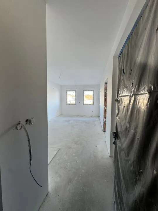 Prodaja, dvosoban stan, 43m², Kaluđerica, Beograd