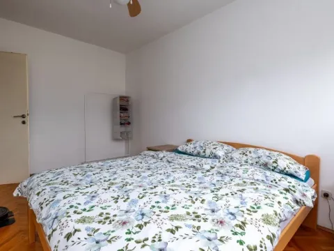 Prodaja, dvosoban stan, 75m², Preko Morače, Podgorica - image 11