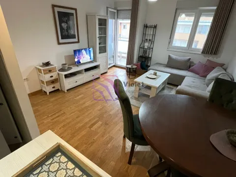 Prodaja, jednosoban stan, 45m², City Kej, Podgorica - image 13