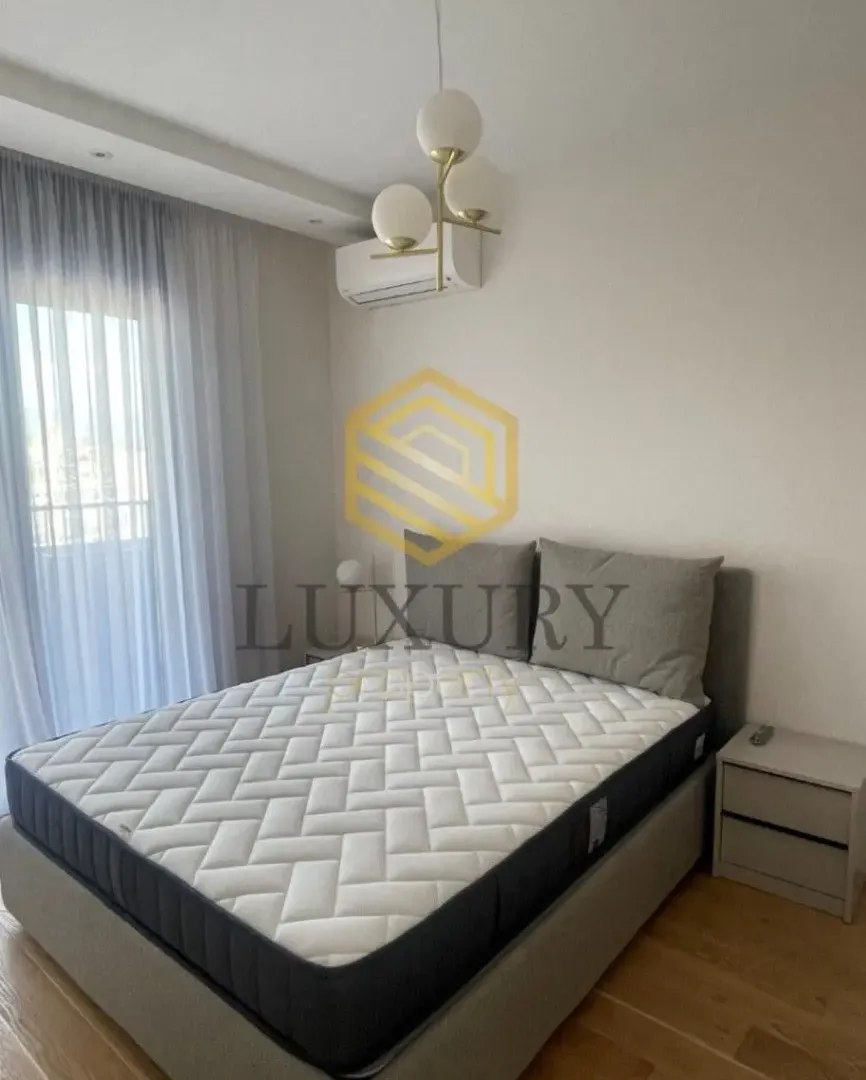 Izdavanje, jednosoban stan, 56m², Kod Capital Plaze, Podgorica