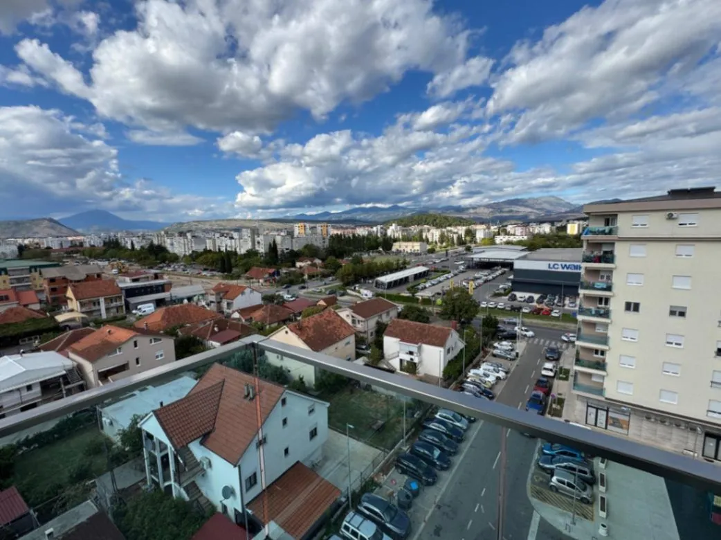 Izdavanje, dvosoban stan, 70m², Zabjelo, Podgorica
