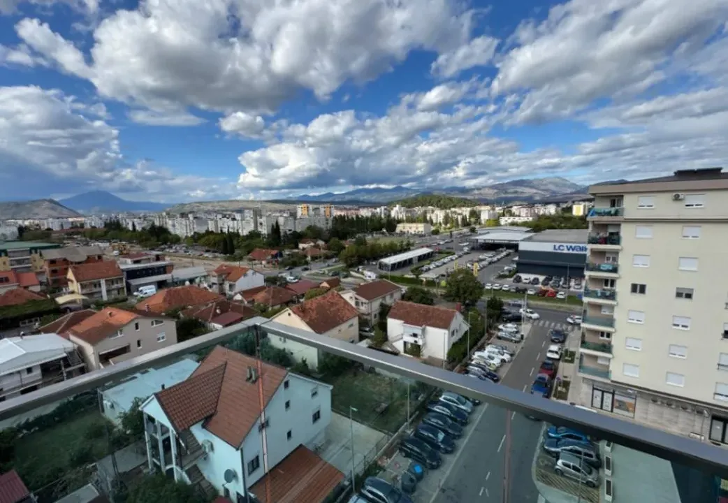 Izdavanje, dvosoban stan, 70m², Zabjelo, Podgorica