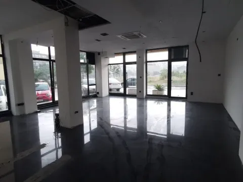 Izdavanje, poslovni prostor, 129m², Podgorica, Crna Gora - image 4