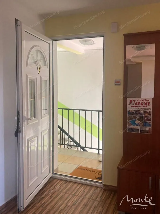Sale, office space, 1800m², Utjeha, Bar