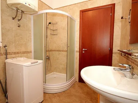 Sale, three bedroom apartment, 95m², Rafailovići, Budva - image 9