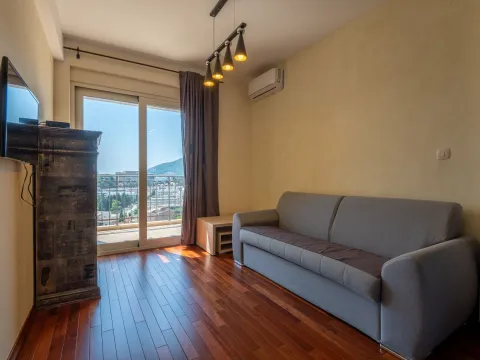 Sale, two bedroom apartment, 265m², Bečići, Budva - image 10