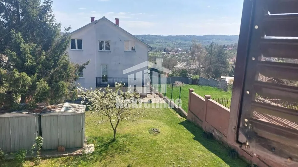 Sale, house, 250m², Voždovac Sve Podlokacije, Beograd