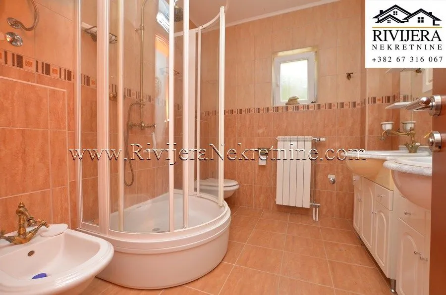 Prodaja, dvosoban stan, 86m², Zelenika, Herceg Novi