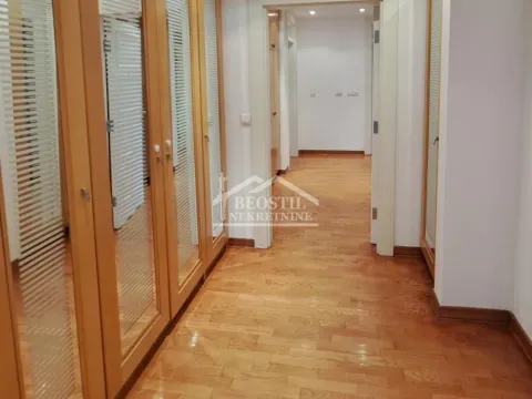 Izdavanje, stan, 203m², Vračar Hram, Vračar Sve Podlokacije - image 11