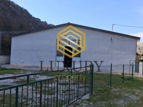 Poslovni prostor in Spuž