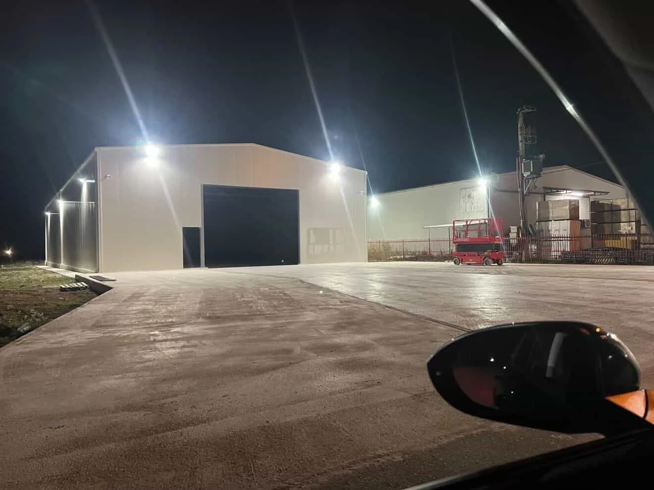 Rent, office space, 600m², Stari Aerodrom, Podgorica