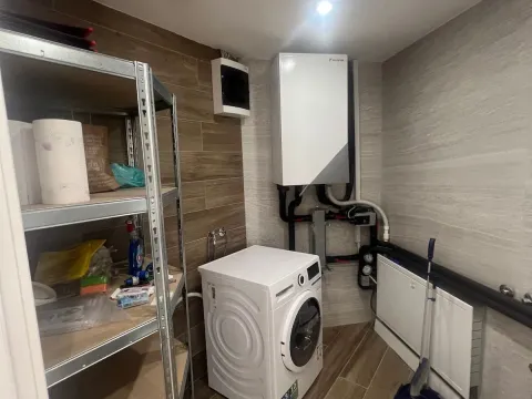 Izdavanje, četvorosoban stan, 205m², Vračar Hram, Vračar Sve Podlokacije - image 14