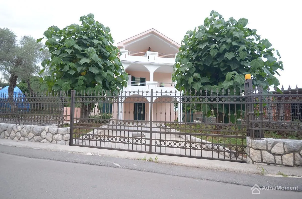 Prodaja, kuća, 186m², Krašići, Tivat