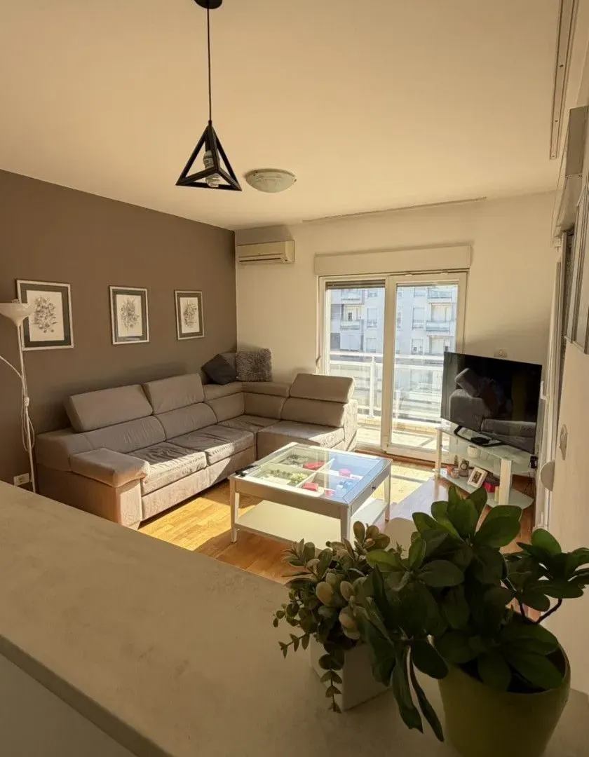 Rent, two bedroom apartment, 63m², City Kvart, Podgorica