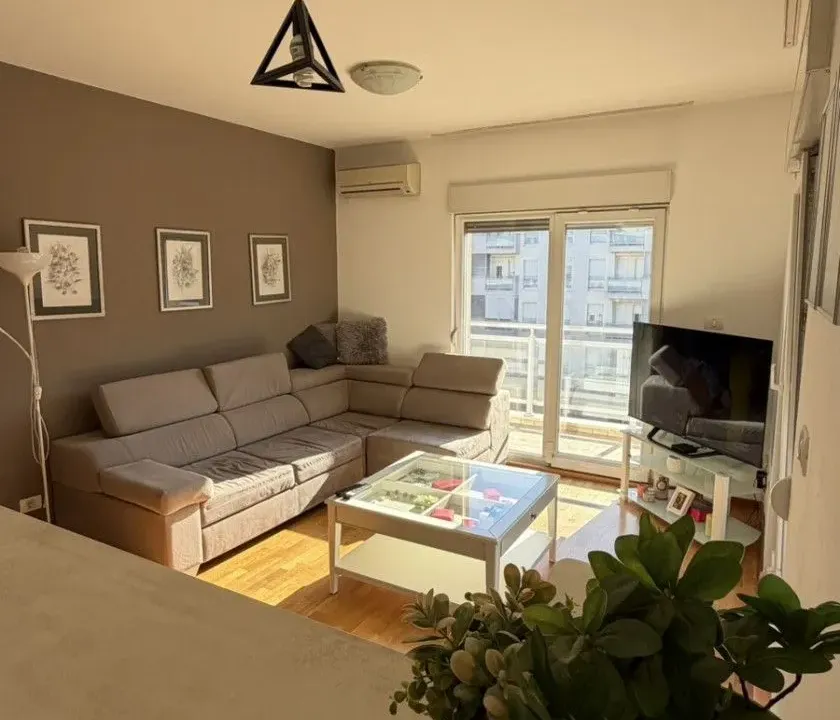 Rent, two bedroom apartment, 63m², City Kvart, Podgorica