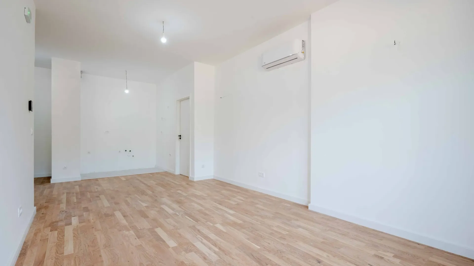 Prodaja, dvosoban stan, 65m², Centar, Bar