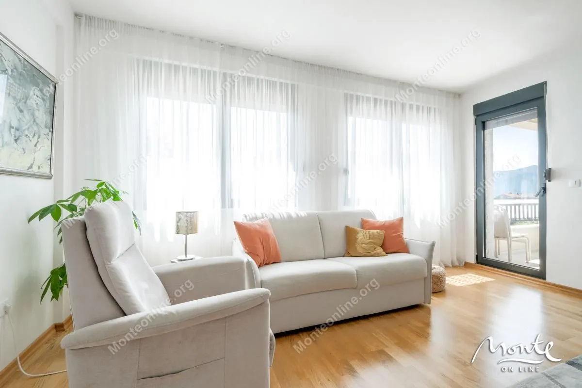 Sale, two bedroom apartment, 63m², Tivat, Crna Gora