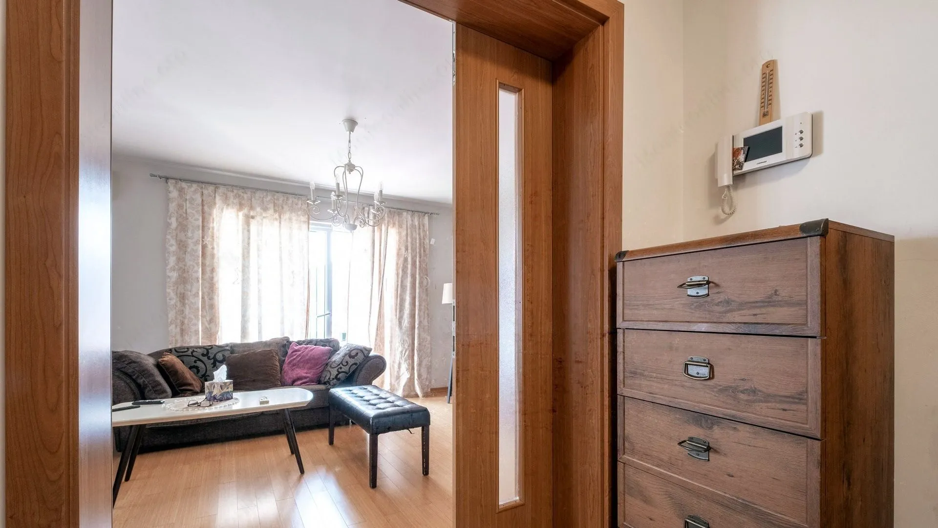 Prodaja, dvosoban stan, 76m², Lazi, Budva