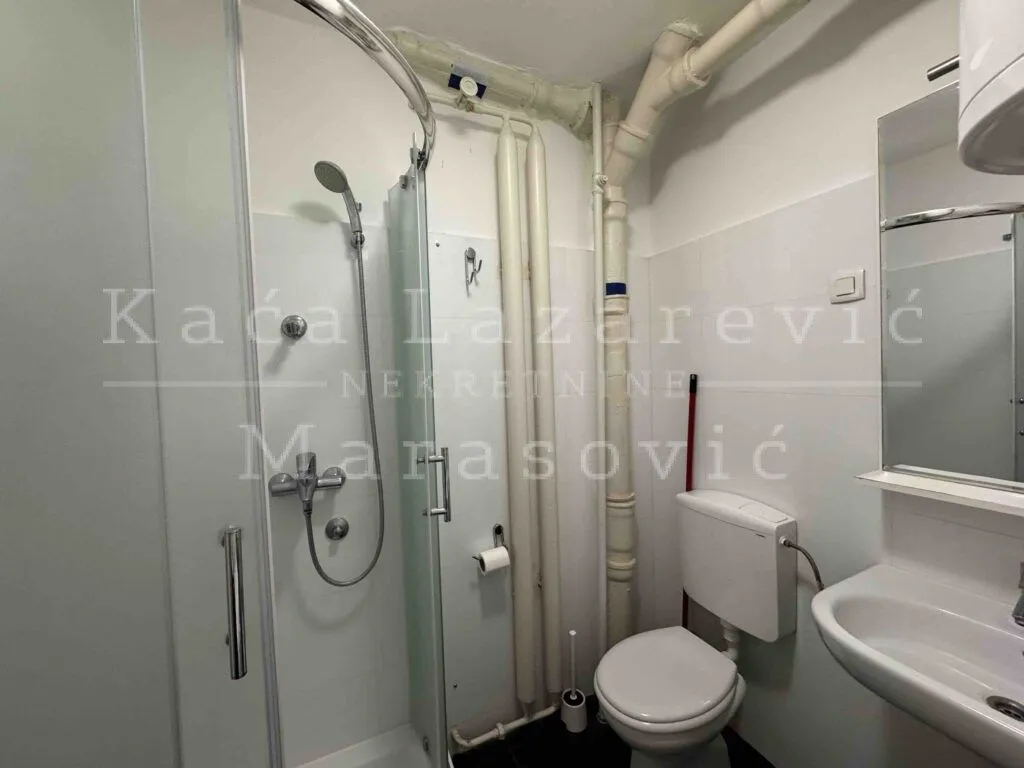 Rent, one bedroom apartment, 33m², Novi Beograd Blok 1 Fontana, Novi Beograd Sve Podlokacije