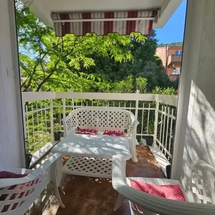 Sale, two bedroom apartment, 52m², Dubovica, Budva