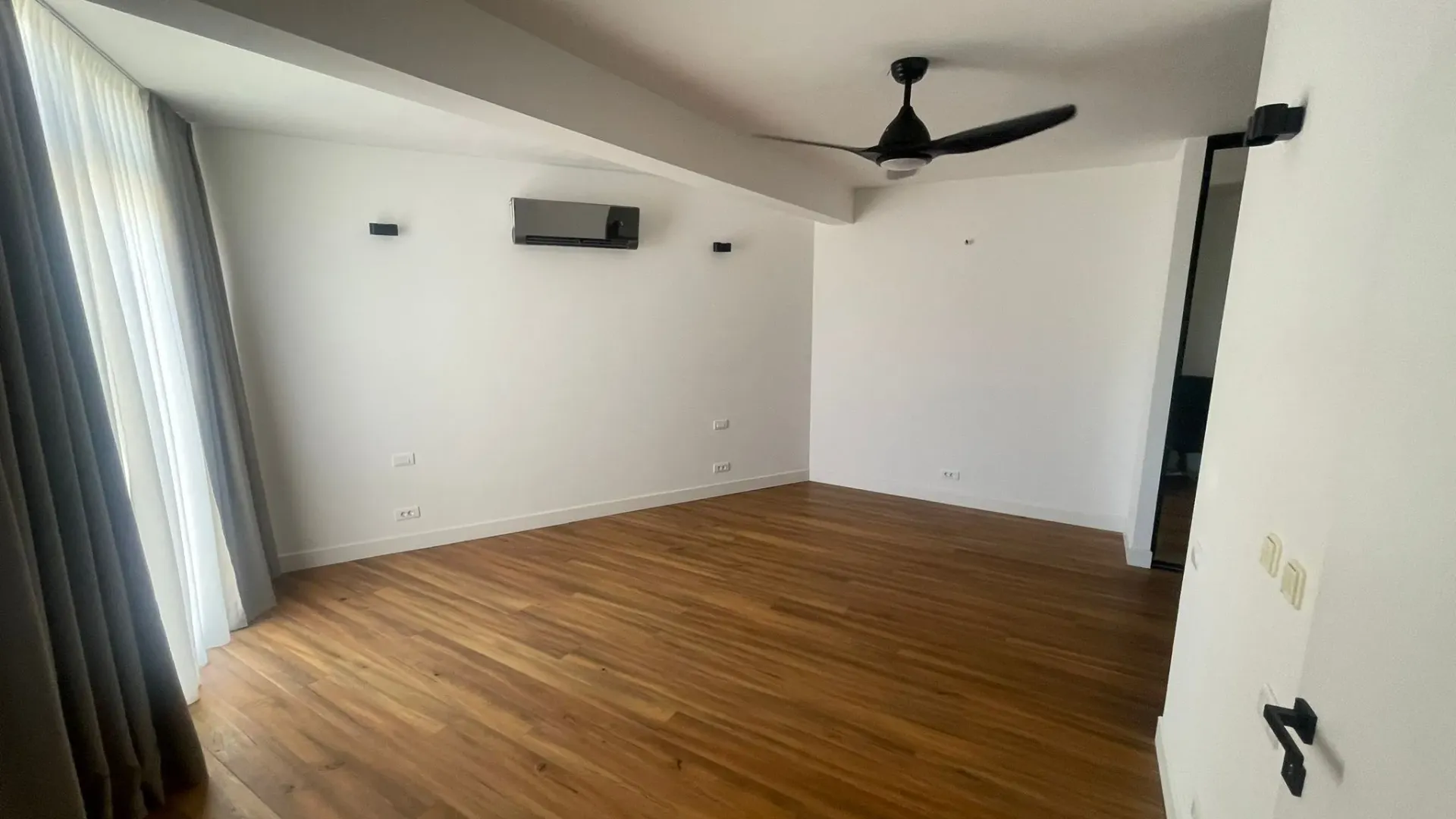 Prodaja, dvosoban stan, 72m², Mažina, Tivat