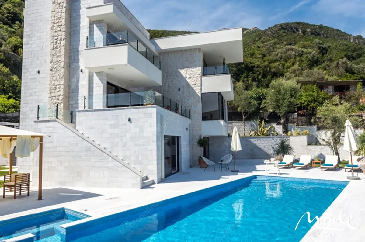 Prodaja, kuća, 350m², Herceg Novi, Crna Gora