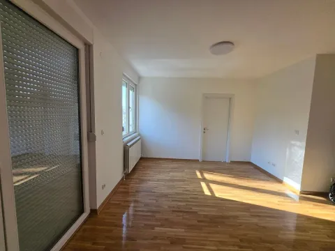 Izdavanje, četvorosoban stan, 79m², Banjica, Voždovac Sve Podlokacije - image 3