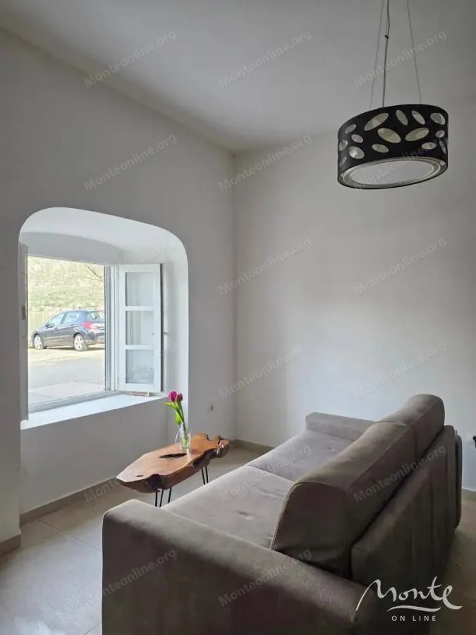 Prodaja, jednosoban stan, 51m², Prčanj, Kotor
