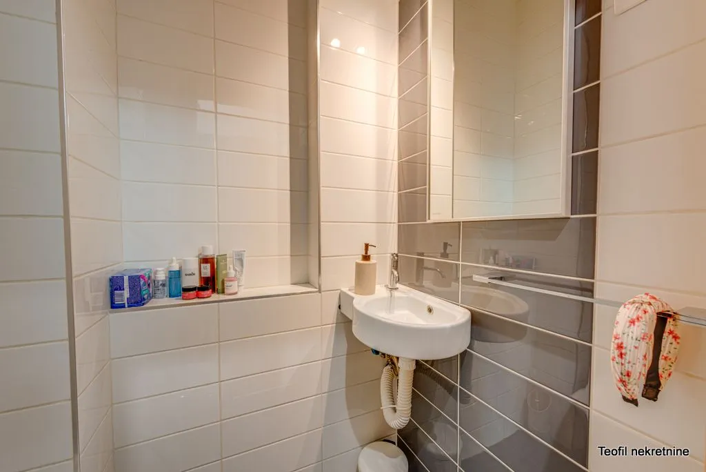Rent, three bedroom apartment, 82m², Stari Grad, Beograd