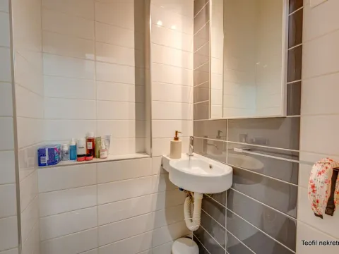Rent, three bedroom apartment, 82m², Stari Grad, Beograd - image 19