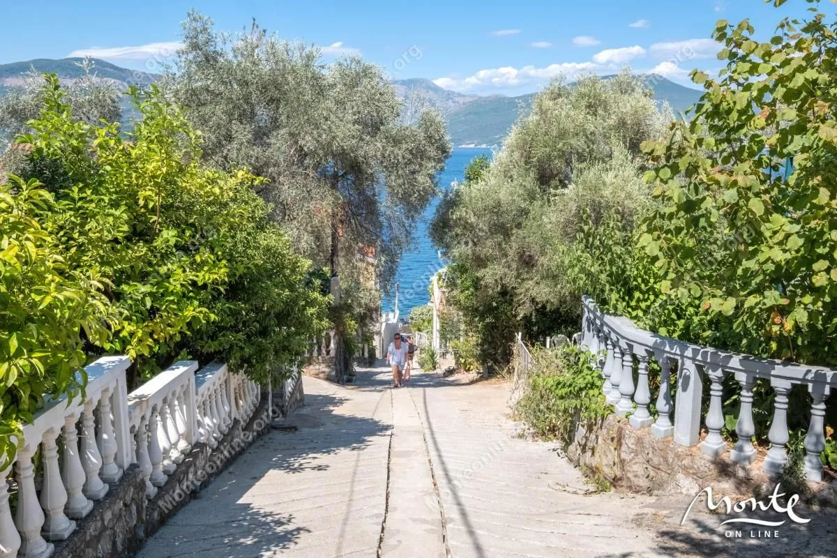 Prodaja, kuća, 89m², Krašići, Tivat