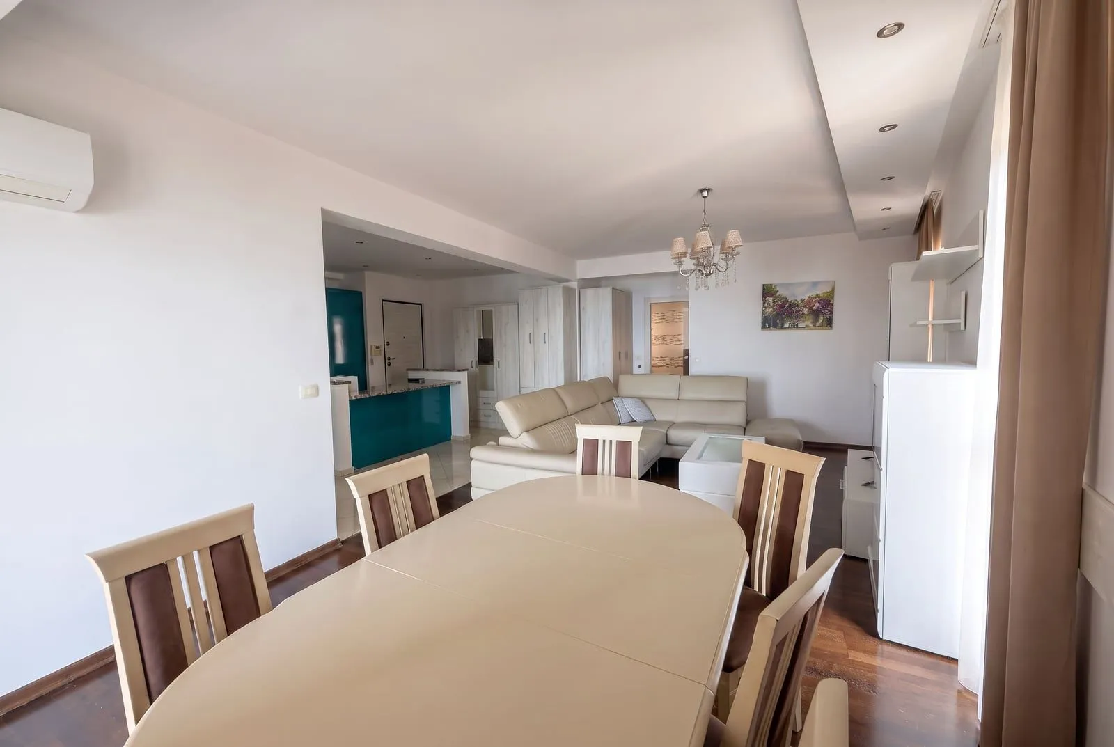 Rent, four bedroom apartment, 91m², Bečići, Budva