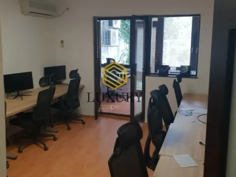 Izdavanje, poslovni prostor, 78m², Preko Morače, Podgorica - image 11