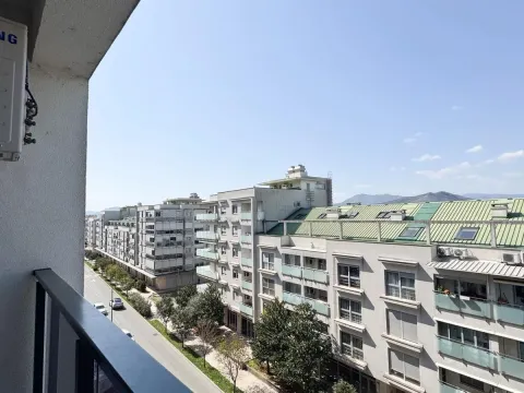 Prodaja, jednosoban stan, 45m², Tološka šuma, Podgorica - image 10