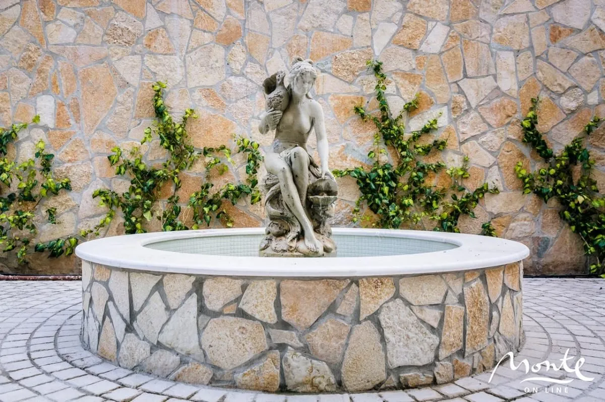 Prodaja, trosoban stan, 141m², Herceg Novi, Crna Gora