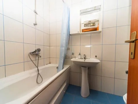 Rent, one bedroom apartment, 57m², Vezirov Most, Podgorica - image 5