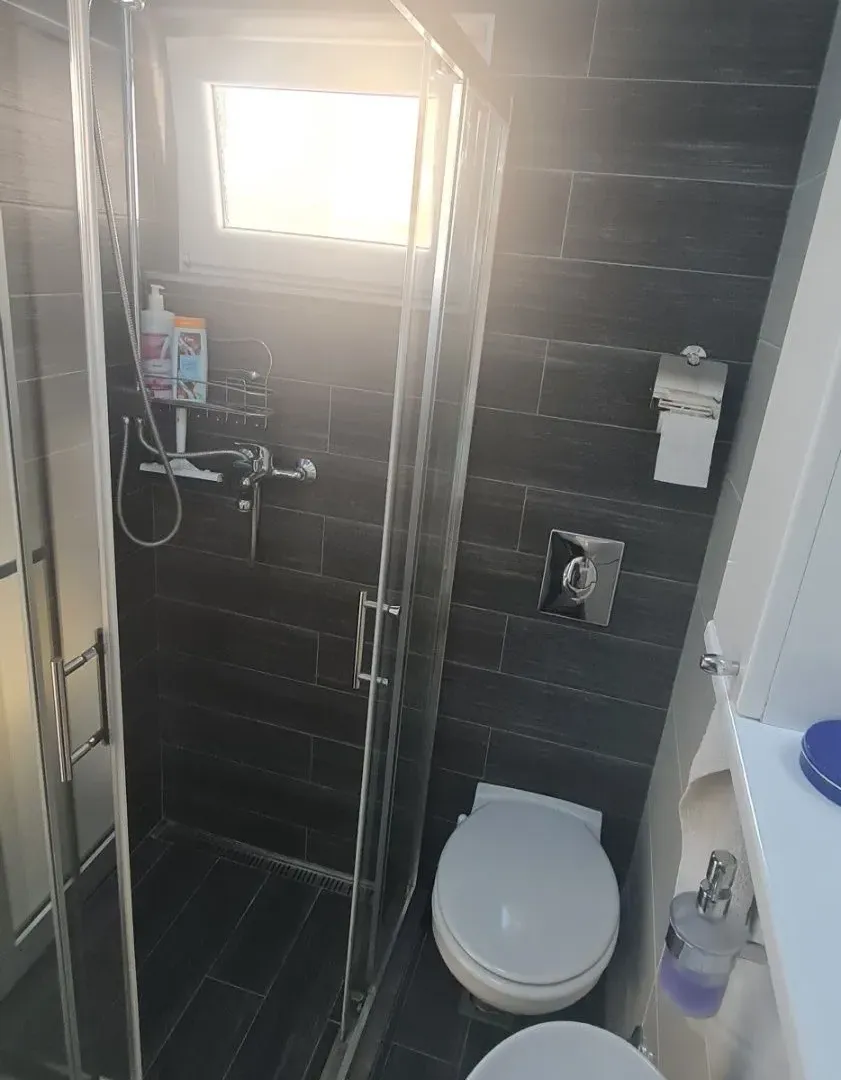Izdavanje, jednosoban stan, 24m², Đenovići, Herceg Novi